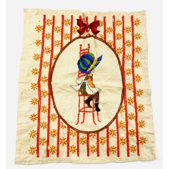 ‘70s Holly Hobbie Embroidery Crewel Bonnet Sitting Pretty Needle point Not Frame - Picture 1 of 8